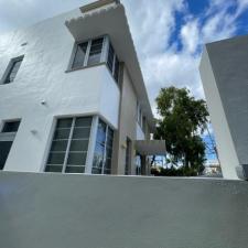 miami-beach-fl-older-building-facelift 1